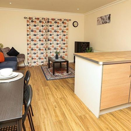 Surespring Apartment Erith Экстерьер фото