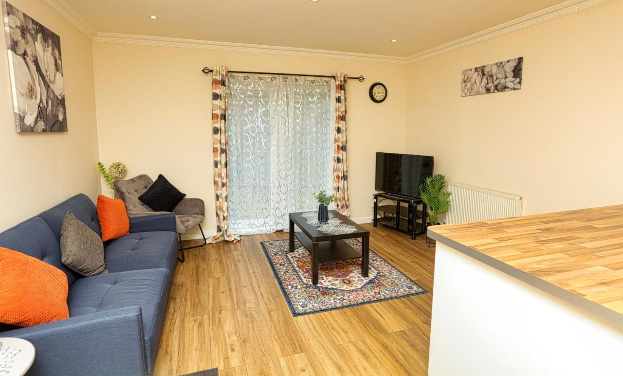 Surespring Apartment Erith Экстерьер фото